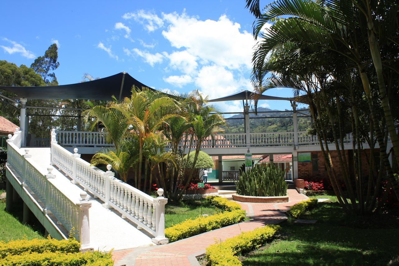 Termales Santa Monica Hotel Choachí Buitenkant foto